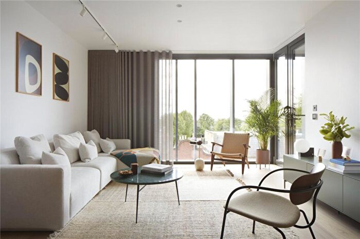 1 Bedroom Apartment For Sale In The Vabel // Chamberlayne, Kensal Rise, London, NW10