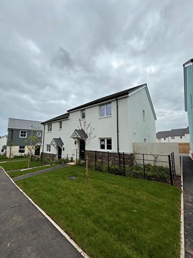 3 Bedroom Semi-Detached House For Sale In Rosemoor Road, Penzance, TR18