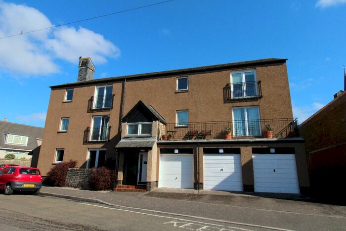 2 Bedroom Flat To Rent In East Home Street, Broughty Ferry, Dundee, DD5