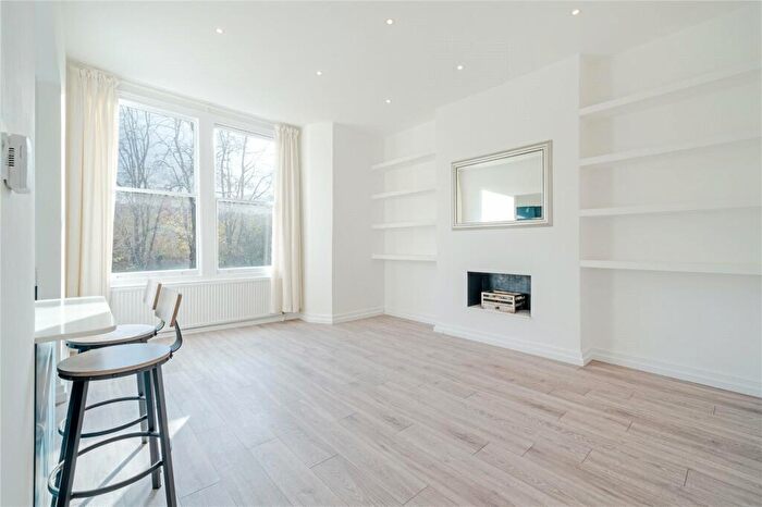 2 Bedroom Flat To Rent In Brondesbury Villas, Kilburn, NW6