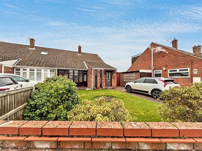 3 Bedroom Semi Detached Bungalow For Sale In Gowing Road, Norwich, NR6
