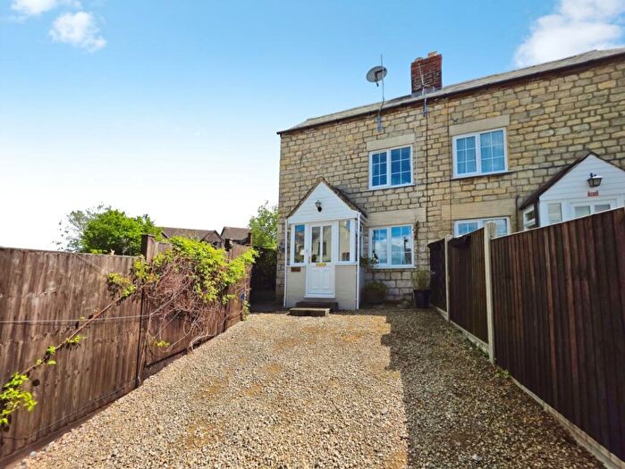 2 Bedroom Cottage For Sale In The Luggs Kings Stanley, GL10