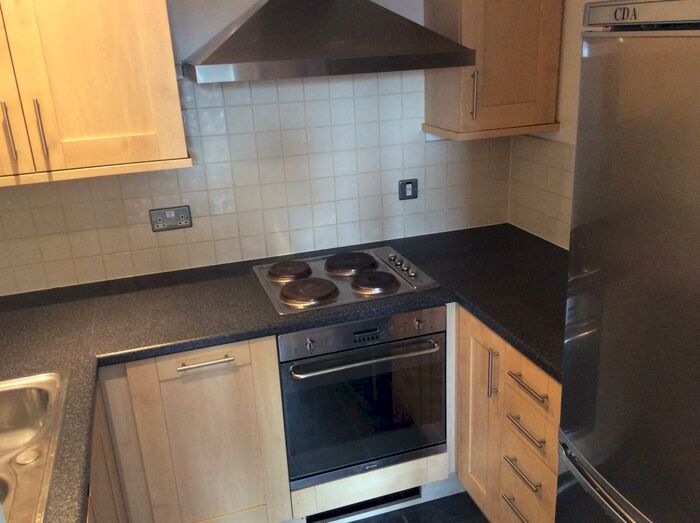 1 Bedroom Flat To Rent In Lydia Ann Street, L1