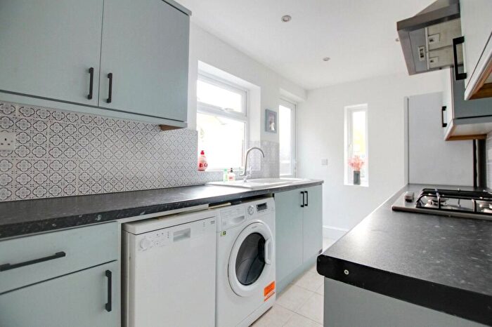 2 Bedroom Terraced House To Rent In Gosbrook Road, Caversham, Reading, RG4