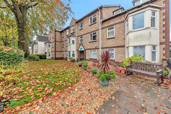 2 Bedroom Flat For Sale In Conway Road, Pontcanna, Cardiff, CF11