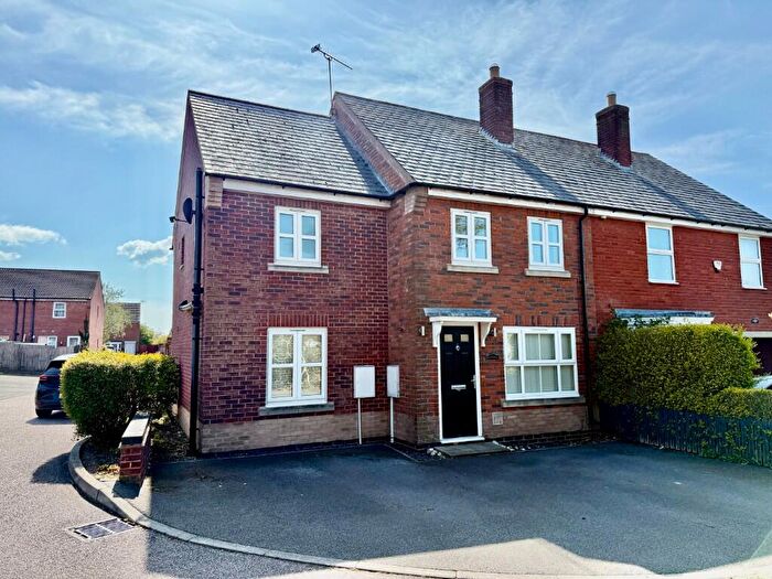 3 Bedroom Semi Detached House For Sale In Fox Pond Lane, Oadby, Leics., LE2