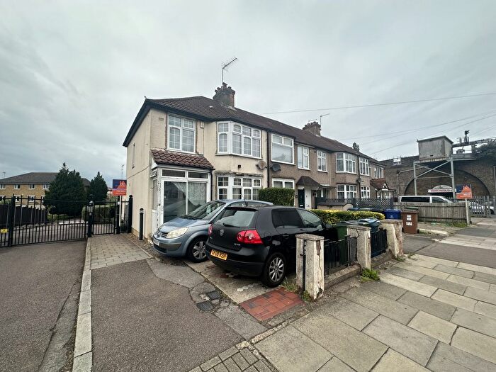 4 Bedroom Semi Detached House To Rent In Harrow, Middlesex, HA2