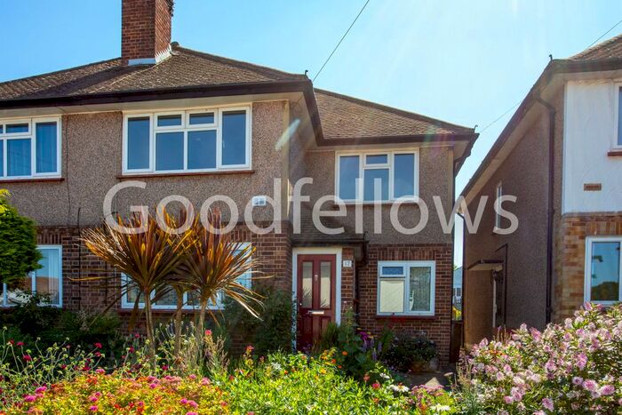 2 Bedroom Maisonette To Rent In Denbigh Close, Cheam, Surrey, SM1