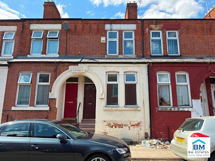 3 Bedroom Terraced House For Sale In Prospect Hill, Leicester, LE5