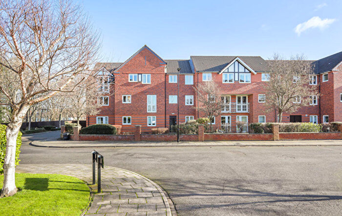 2 Bedroom Flat For Sale In Broadway Court, Highbridge, Gosforth, Newcastle Upon Tyne, NE3