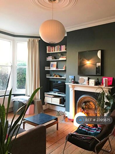 2 Bedroom Flat To Rent In Twickenham Road, London, E11