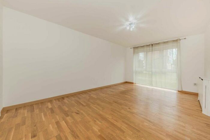 2 Bedroom Flat To Rent In Harlesden Road, Willesden, NW10