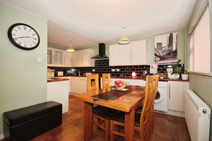 3 Bedroom Terraced House For Sale In Brisbane Close, Coventry, West Midlands, CV3