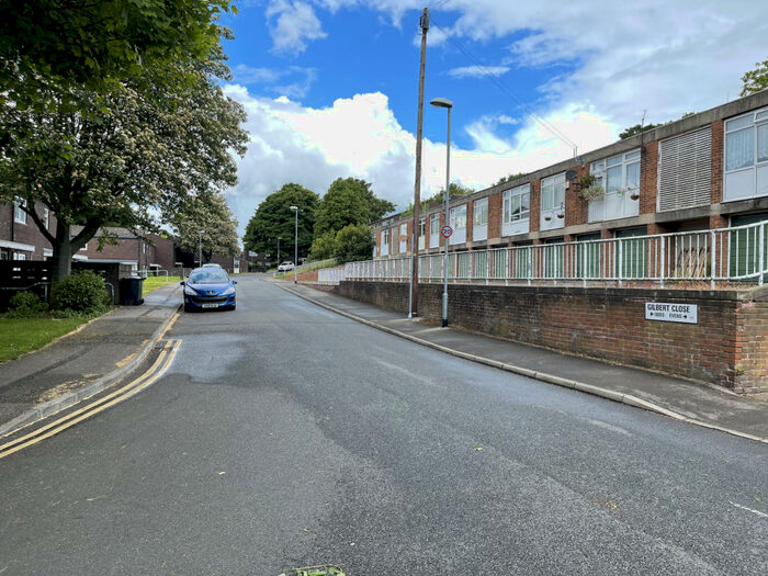 1 Bedroom Flat To Rent In Gilbert Close, Leeds, West Yorkshire, LS5