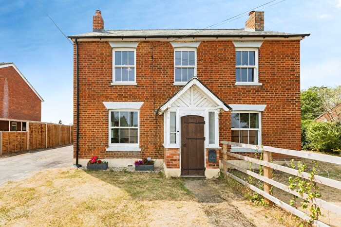 4 Bedroom Detached House For Sale In Great Lea, Three Mile Cross, Reading, Berkshire, RG7