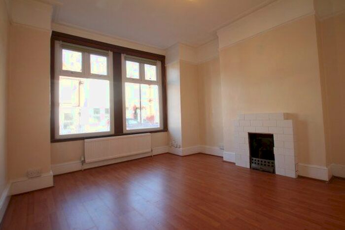 2 Bedroom Maisonette To Rent In Mersham Road, Thornton Heath, CR7