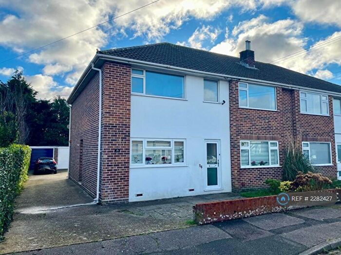 2 Bedroom Flat To Rent In Throop, Bournemouth, BH8