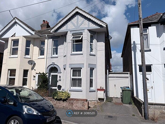 3 Bedroom Semi Detached House To Rent In Cheltenham Road, Poole, BH12