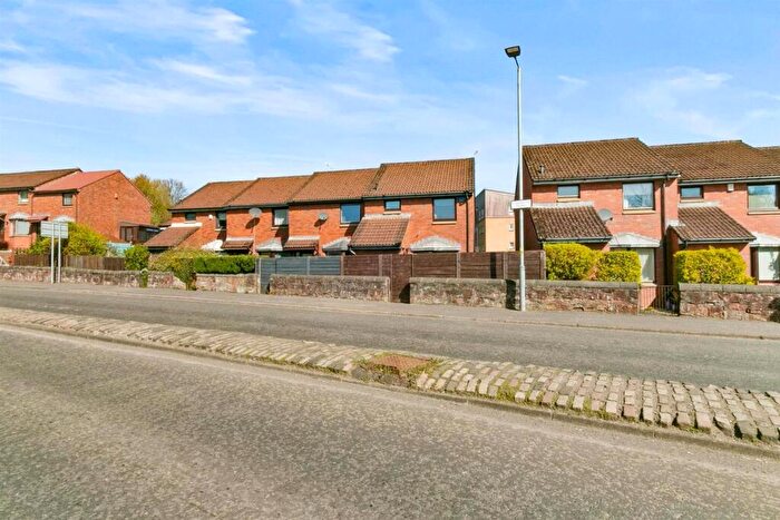 3 Bedroom End Of Terrace House For Sale In Dalreoch Court Dumbarton, G82