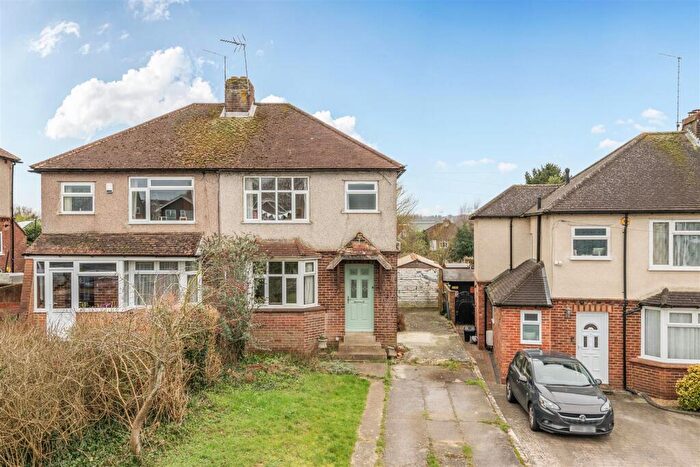 3 Bedroom Semi Detached House For Sale In Tonbridge Road, Maidstone, ME16