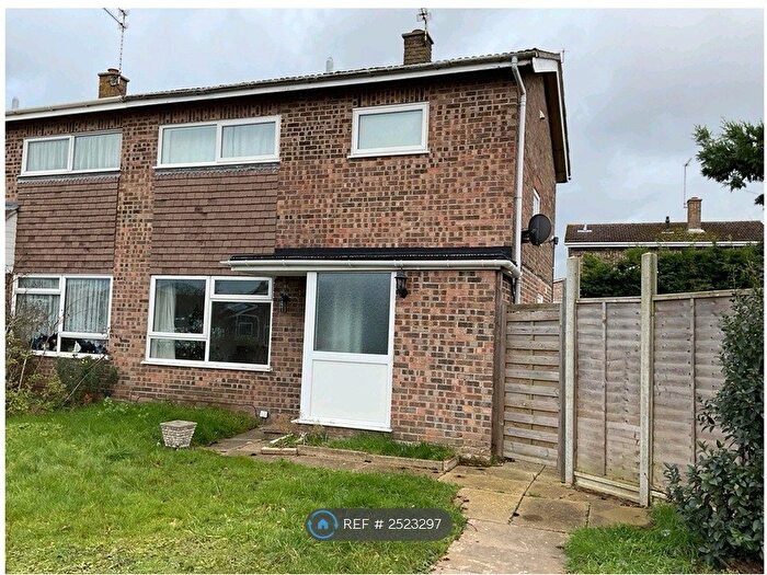 3 Bedroom Semi-Detached House To Rent In Heather Gardens, Belton, Great Yarmouth, NR31