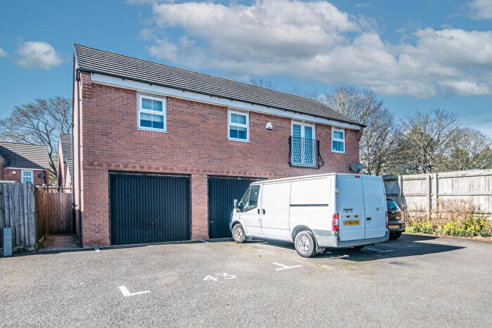 2 Bedroom Flat For Sale In Kyngston Road, West Bromwich, B71