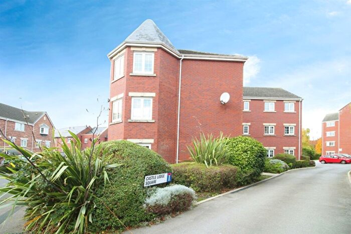 3 Bedroom Apartment To Rent In Castle Lodge Square, Rothwell, LS26