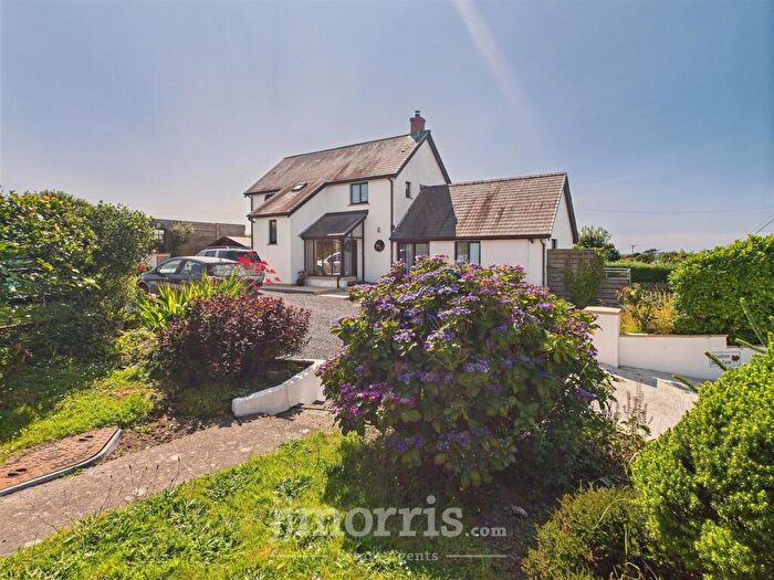 4 Bedroom Detached House For Sale In Broad Haven, Haverfordwest, SA62