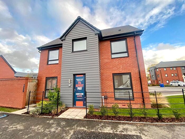 3 Bedroom Detached House For Sale In Lucas Green, Shirley, Solihull, West Midlands, B90