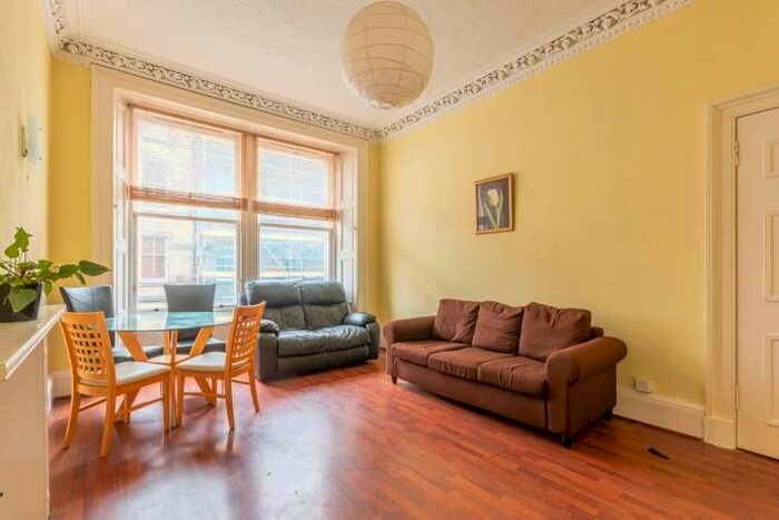 2 Bedroom Flat To Rent In Valleyfield Street, Edinburgh, EH3