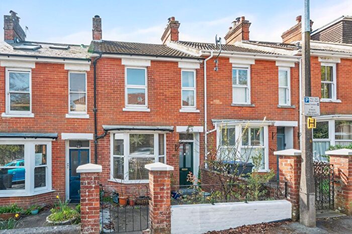 3 Bedroom Terraced House For Sale In Campbell Road, Salisbury, SP1
