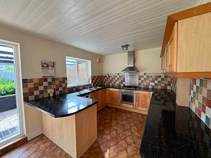 3 Bedroom Terraced House To Rent In Gardner Road, London, E13