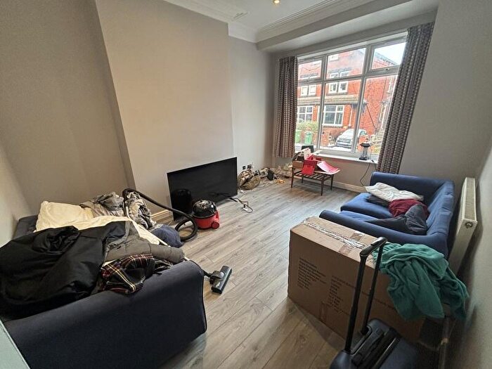 7 Bedroom Terraced House To Rent In Hartley Avenue, Woodhouse, Leeds, LS6