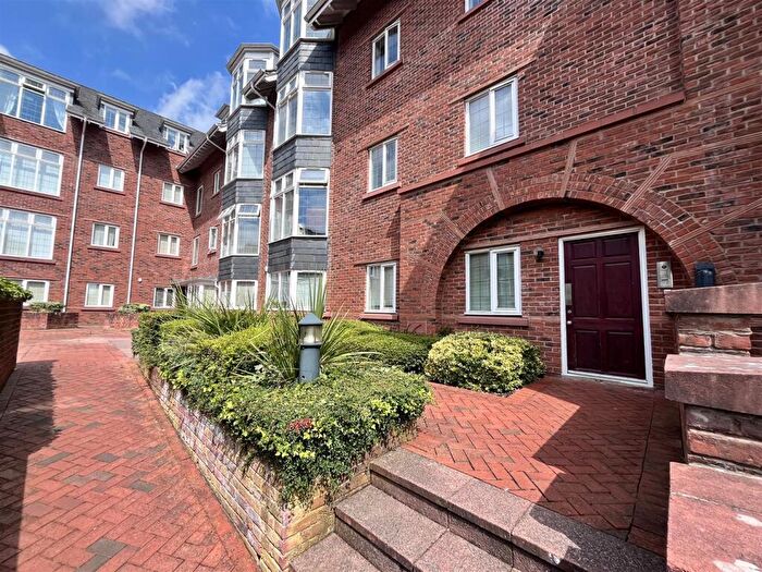 3 Bedroom Apartment For Sale In Station Road, Wilmslow, SK9