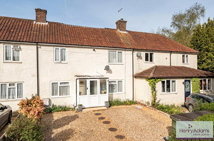 3 Bedroom Terraced House For Sale In Highfield Road, Petersfield, GU32