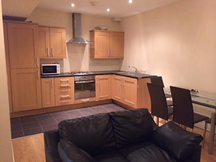 2 Bedroom Apartment To Rent In Mayfair House Bedroom Bathroom, B4