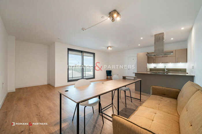 2 Bedroom Apartment To Rent In Guild House, Bermondsey, SE16