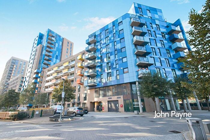 2 Bedroom Flat To Rent In Parkside Avenue, London, SE10