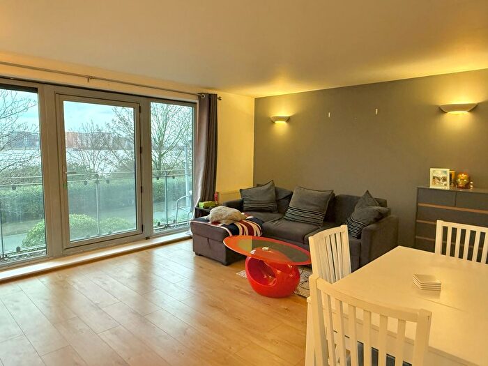 2 Bedroom Flat To Rent In Merbury Close, London, SE28