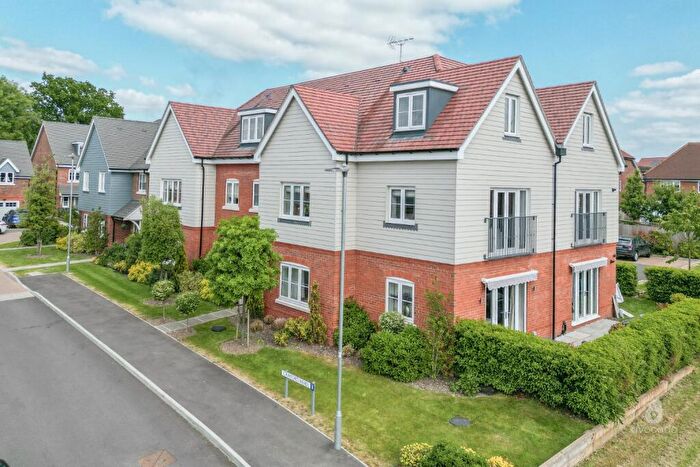 1 Bedroom Apartment For Sale In Crayford Mead, Warfield, Bracknell, Berkshire, RG42