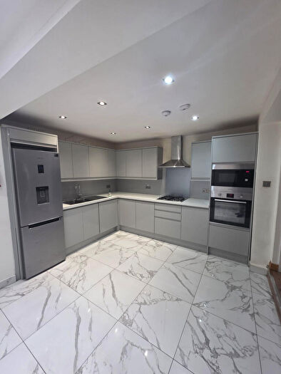 4 Bedroom Terraced House To Rent In Halley Road, Forest Gate, London, E7