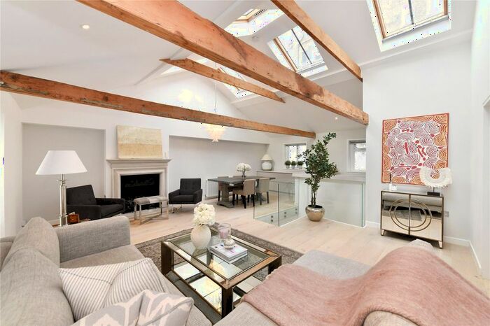 3 Bedroom Mews To Rent In Bryanston Mews West, Marylebone, W1H