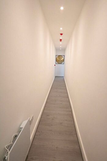 2 Bedroom Flat To Rent In Barlow Moor Road, Chorlton, M21