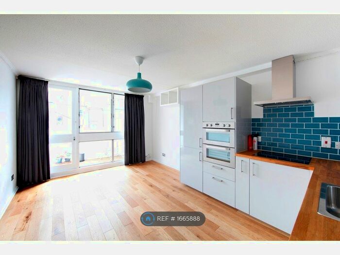 2 Bedroom Flat To Rent In Mowatt Close, London, N19