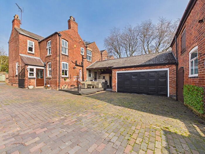 3 Bedroom Semi Detached House For Sale In Sitwell Street, Spondon, DE21
