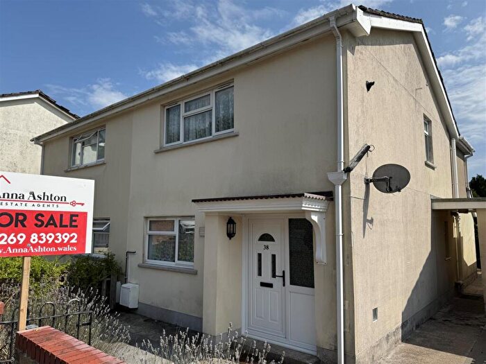 3 Bedroom Semi-Detached House For Sale In Maes Y Bedol, Garnant, Ammanford, SA18