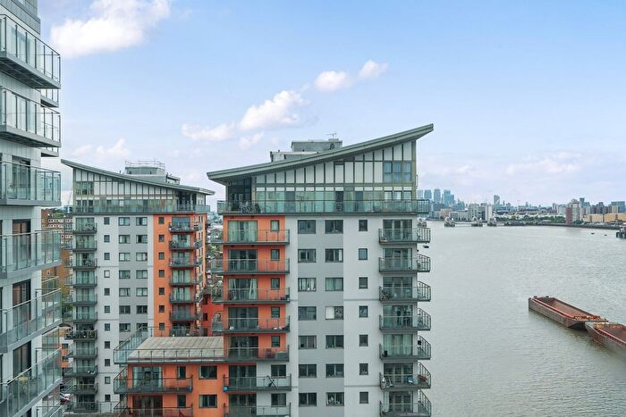 2 Bedroom Flat To Rent In Mast Quay, London, SE18