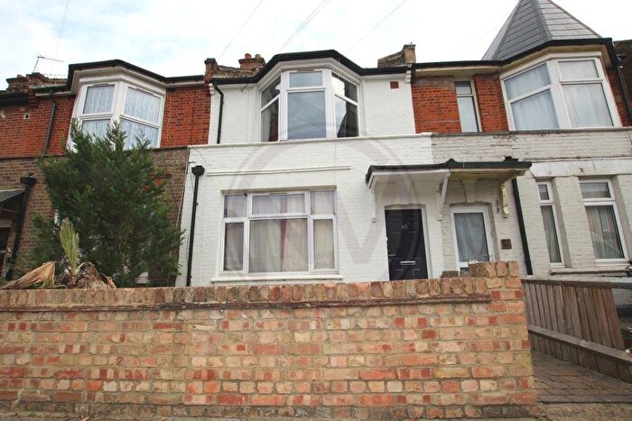 1 Bedroom Flat To Rent In Woodlands Park Road, Harringay, N15