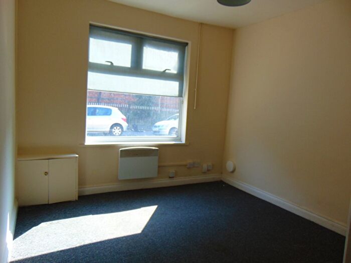 1 Bedroom Flat To Rent In Craven Street, Northampton, Northamptonshire, NN1