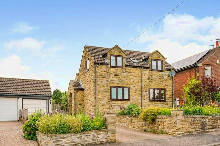 3 Bedroom Detached House To Rent In Fieldhead Drive, Barwick In Elmet, Leeds, West Yorkshire, LS15
